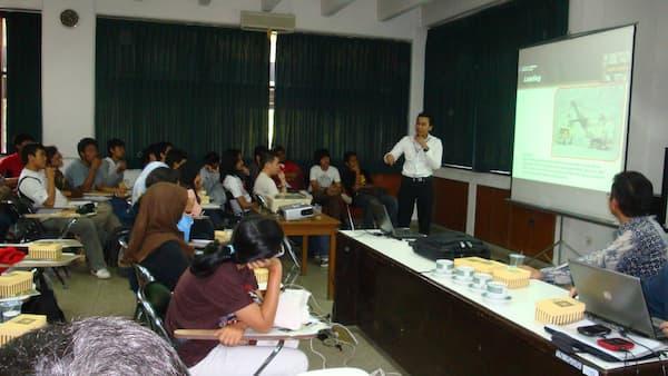 Dosen Tamu Kuliah Umum di Teknik Pertambangan Tahun 2009